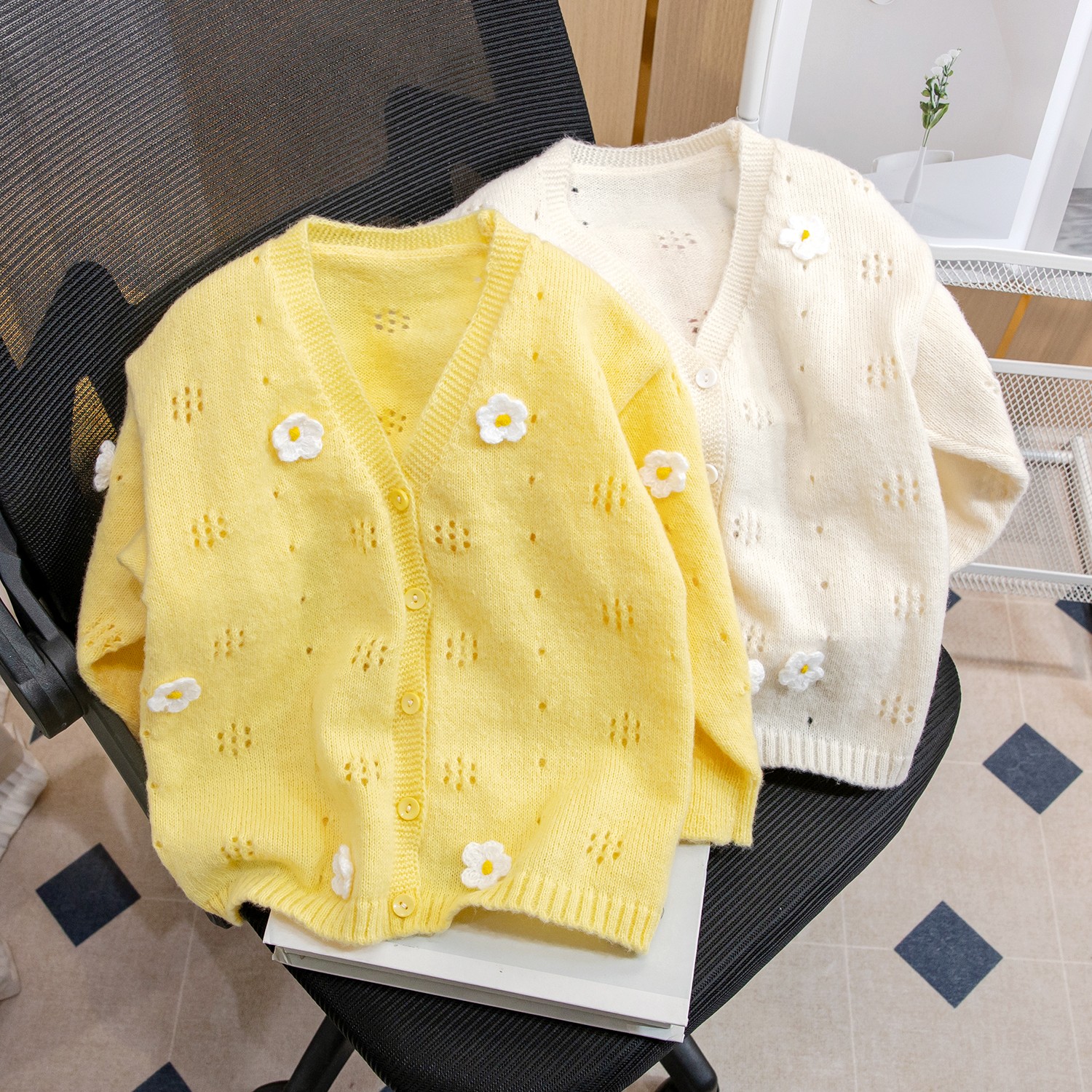 女童2025春装新款童装儿童毛衣外套中小童针织开衫宝宝休闲上衣潮