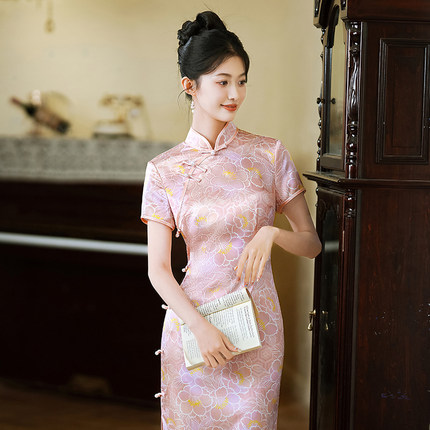 高端粉色真丝旗袍年轻款日常改良短款素雅复古中式桑蚕丝连衣裙夏