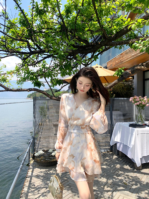 YEXIAOTING叶小婷 鸢尾浮世绘 V领重工荷叶边晕染仙女连衣裙