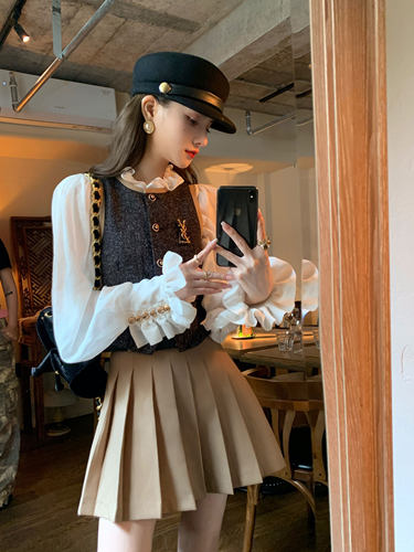 英伦风西装外套背心百褶短裙