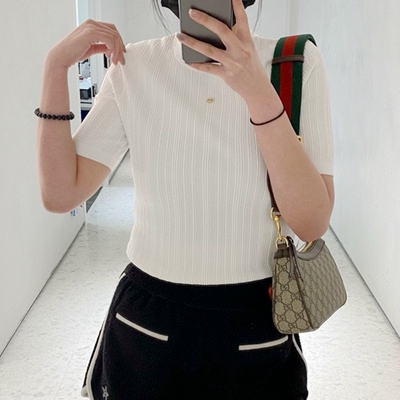 CHESTER CHARLES 2024春季女款简约大气短袖修身针织衫香港代购