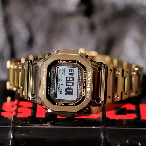 卡西欧G-SHOCK太阳能蓝牙男表