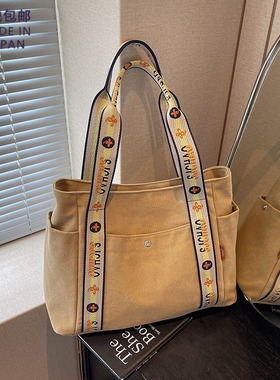 日本代购2025新款帆布包大学生上课单肩百搭旅游斜挎包通勤托特包