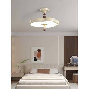 现代卧室灯主卧2025新款 中古高端全光谱护眼奶油风主卧房间吸顶灯