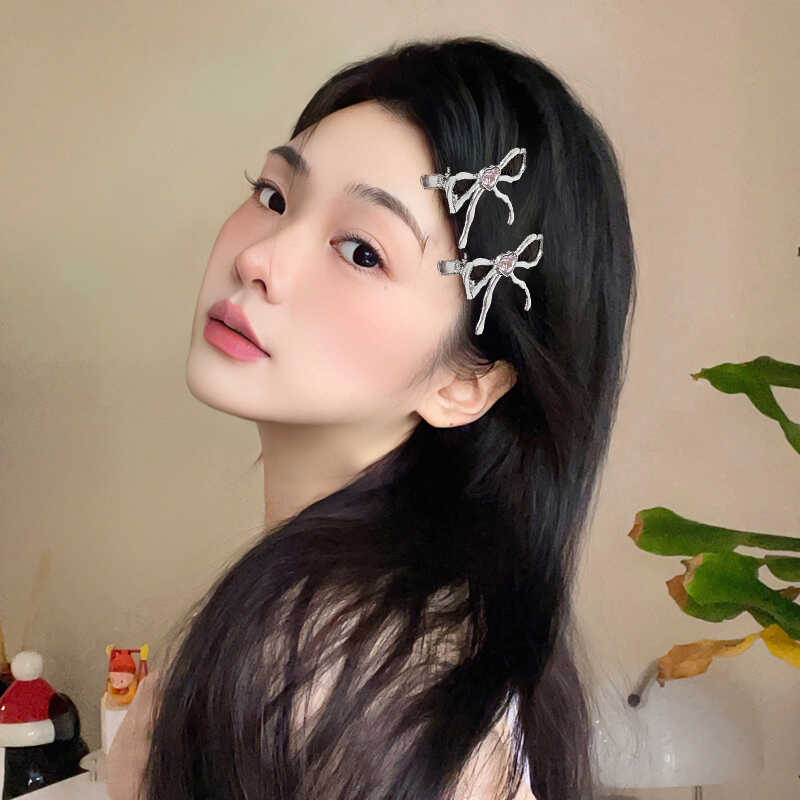 缪系甜心~银色系水钻蝴蝶发夹