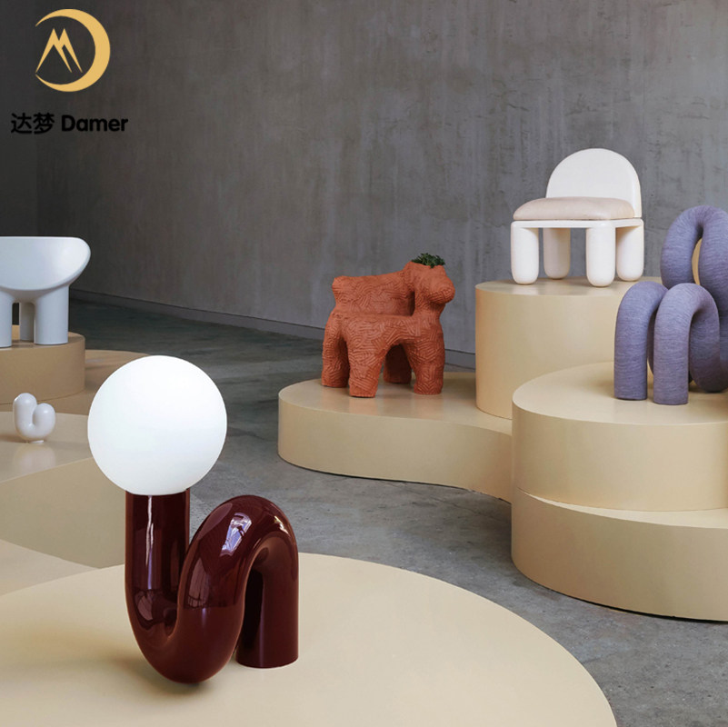 现代简约国外设计新款个性时尚创意3D模型台灯儿童房卧室床头客厅