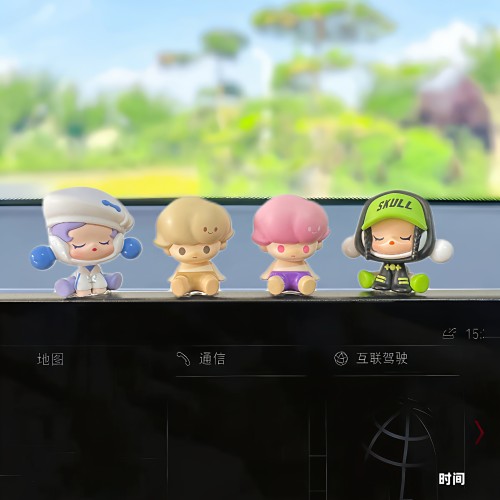 正版泡泡玛特SP可爱车载中控台显示屏趴趴公仔摆件车内装饰品宝马