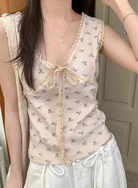 甜美简约休闲蕾丝碎花背心夏季新款韩版v领套头松弛感百搭上衣女