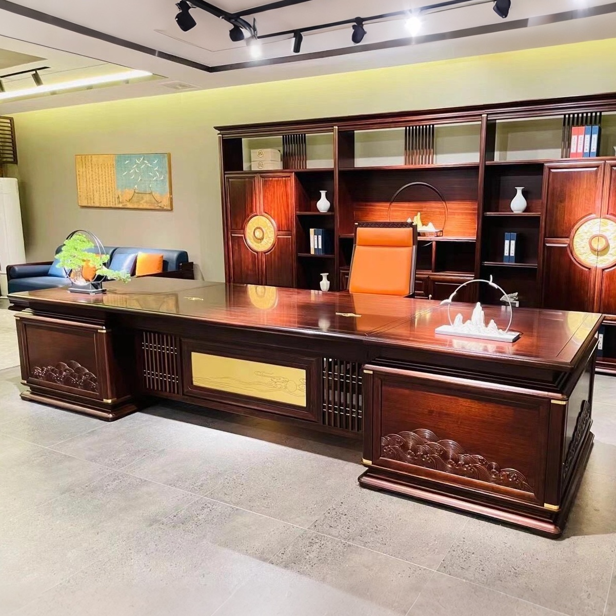 新中式加蓬乌金木办公桌