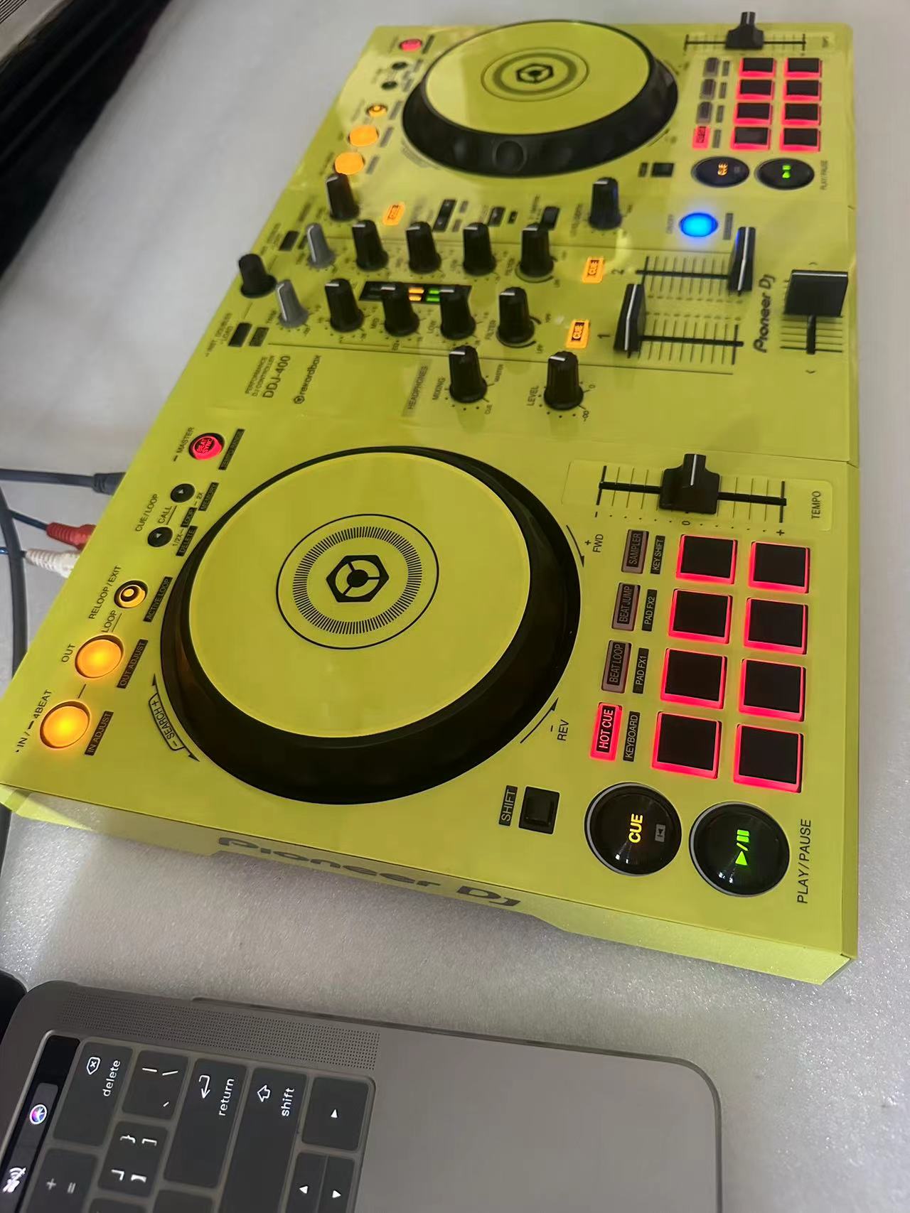 先锋DDJ-200 400 FLX4手机打碟机ddj400 200入门级控制器一体机