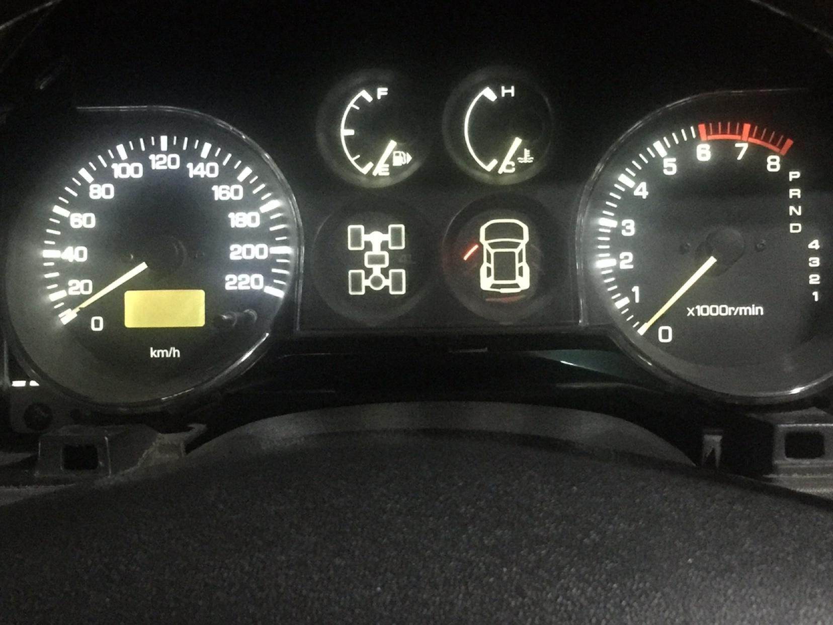 三菱帕杰罗v73v77仪表灯改装led仪表灯高亮仪表背景灯四驱警示灯