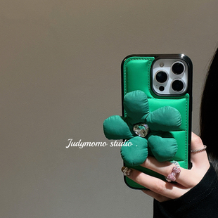 ins小众设计羽绒服花朵绿色软壳适用iPhone16promax手机壳15pro苹果新款14防摔全包13