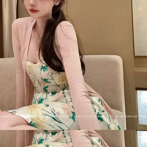 现货 大姐姐 limerence撒娇姐姐小裙子 夏季挂脖连衣裙短款吊带裙