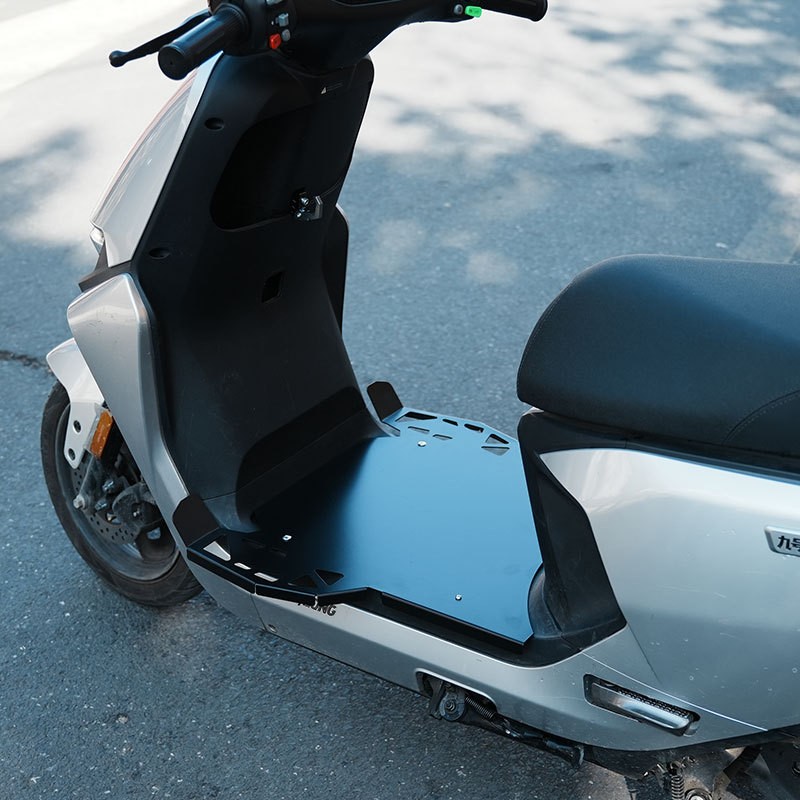 适用九号M95C/M85C电动车前置一体加宽加厚脚踏板前搁脚改装配件