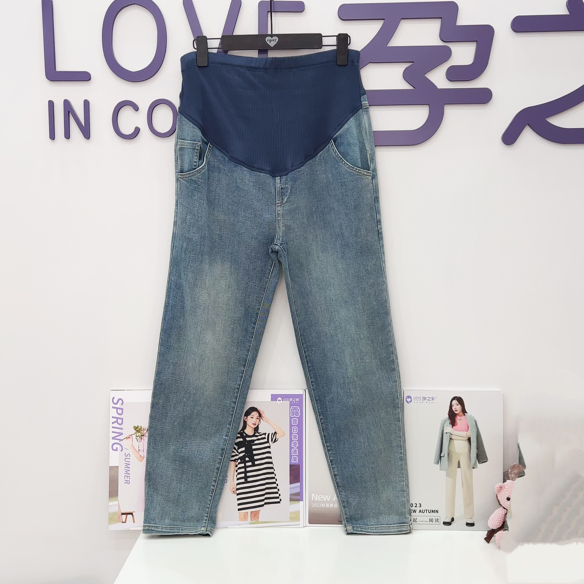 孕夫人春款时尚显瘦休闲百搭牛仔裤宽松高腰可调节孕妇裤图片