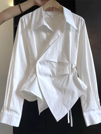 Korean Style Irregular Waist-Cinching White Shirt for Women, Early Autumn 2026 New Design, Stylish and Professional Top for Petite Figures