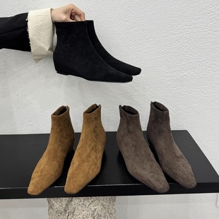 2025秋冬新款韩系加绒面尖头内增高短靴女及踝靴平底短筒瘦瘦靴子