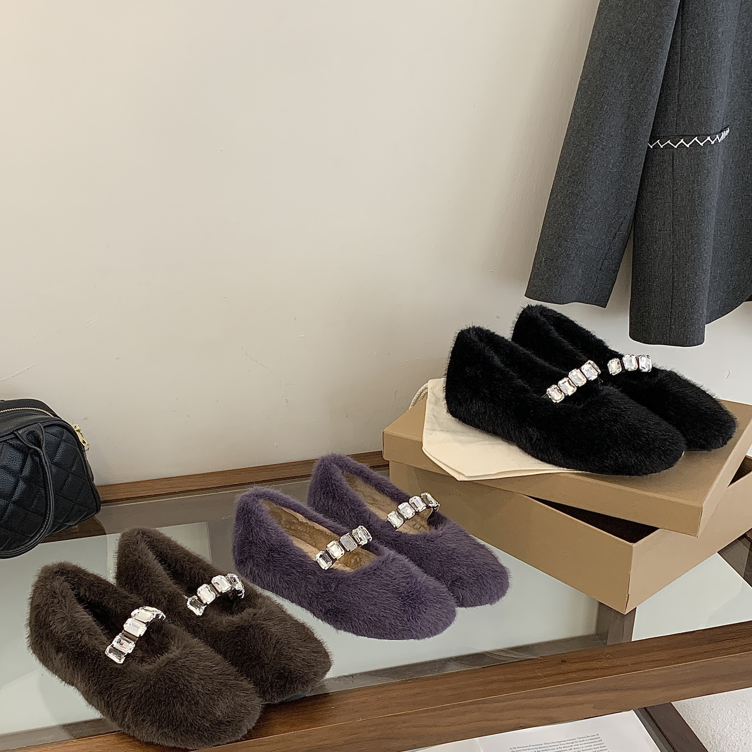 水钻毛毛鞋貂毛柔软一字带单鞋