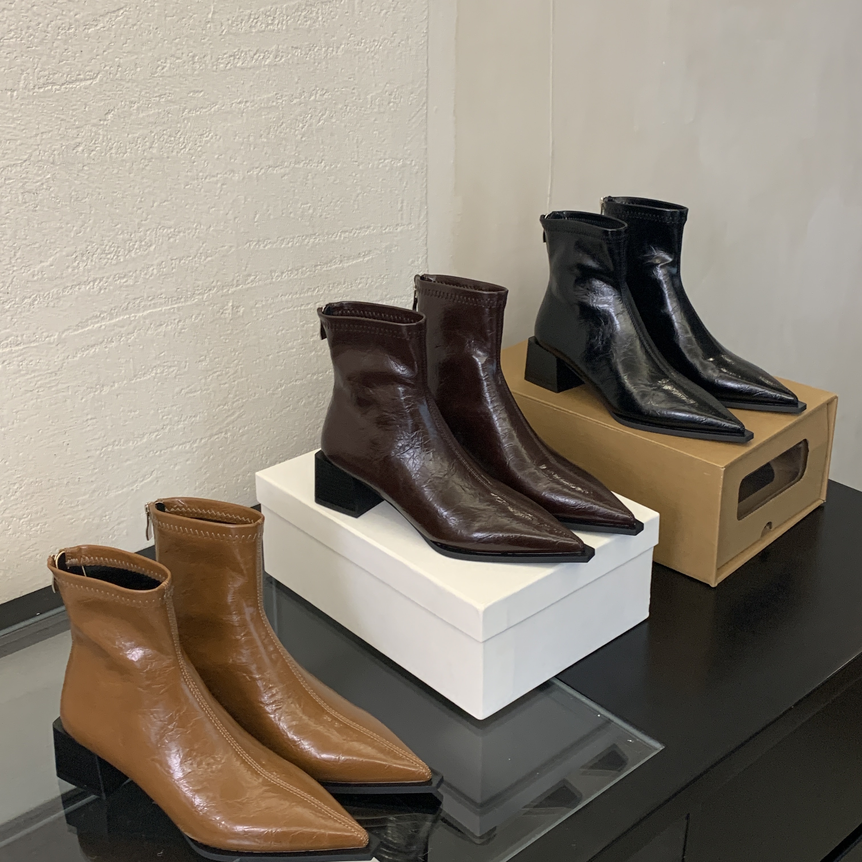 2025新品时尚百搭短靴