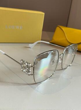 LOEWE罗意威中性墨镜太阳眼镜Model LW50085U Size 5518 145