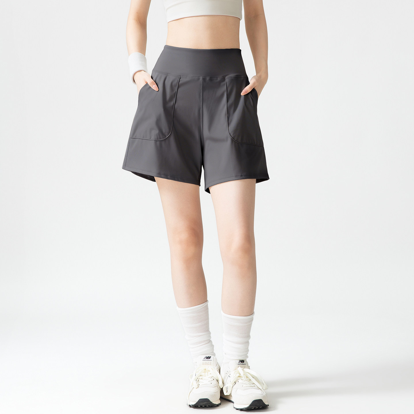 运动短裤女夏季户外跑步训练速干健身三分裤休闲显瘦普拉提瑜伽裤