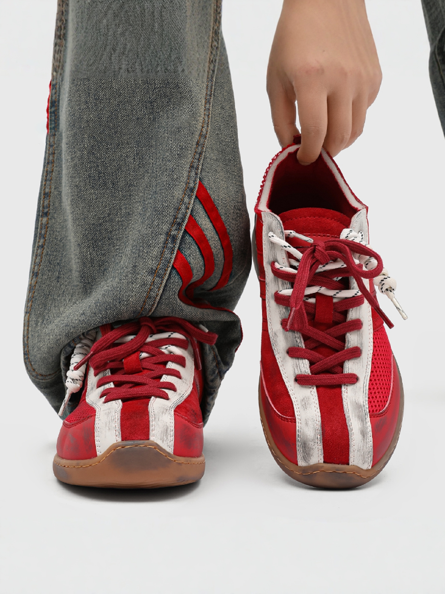 红色德训鞋男女款2025秋季新款透气覆古运动休闲板鞋厚底阿甘鞋男