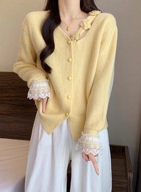 奶黄色花朵V领针织衫女春季大尺码胖mm遮肚内搭打底衫毛衣开 衫上