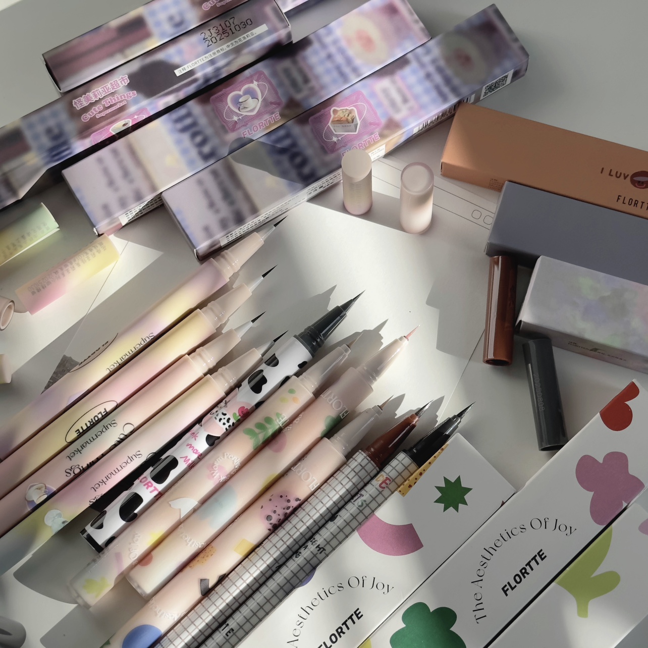 flortte花洛莉亚好细卧蚕眼线笔