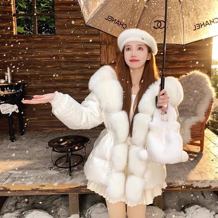 2025年新款欧美轻奢白鹅绒羽绒服女中长款收腰显瘦狐狸大毛领外套