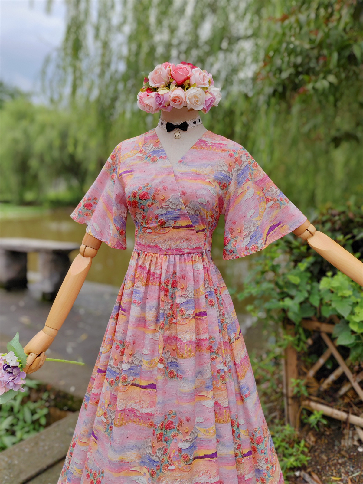 兔子大人|手作服 【水桥舞】复古油画风v领喇叭袖收腰大摆连衣裙