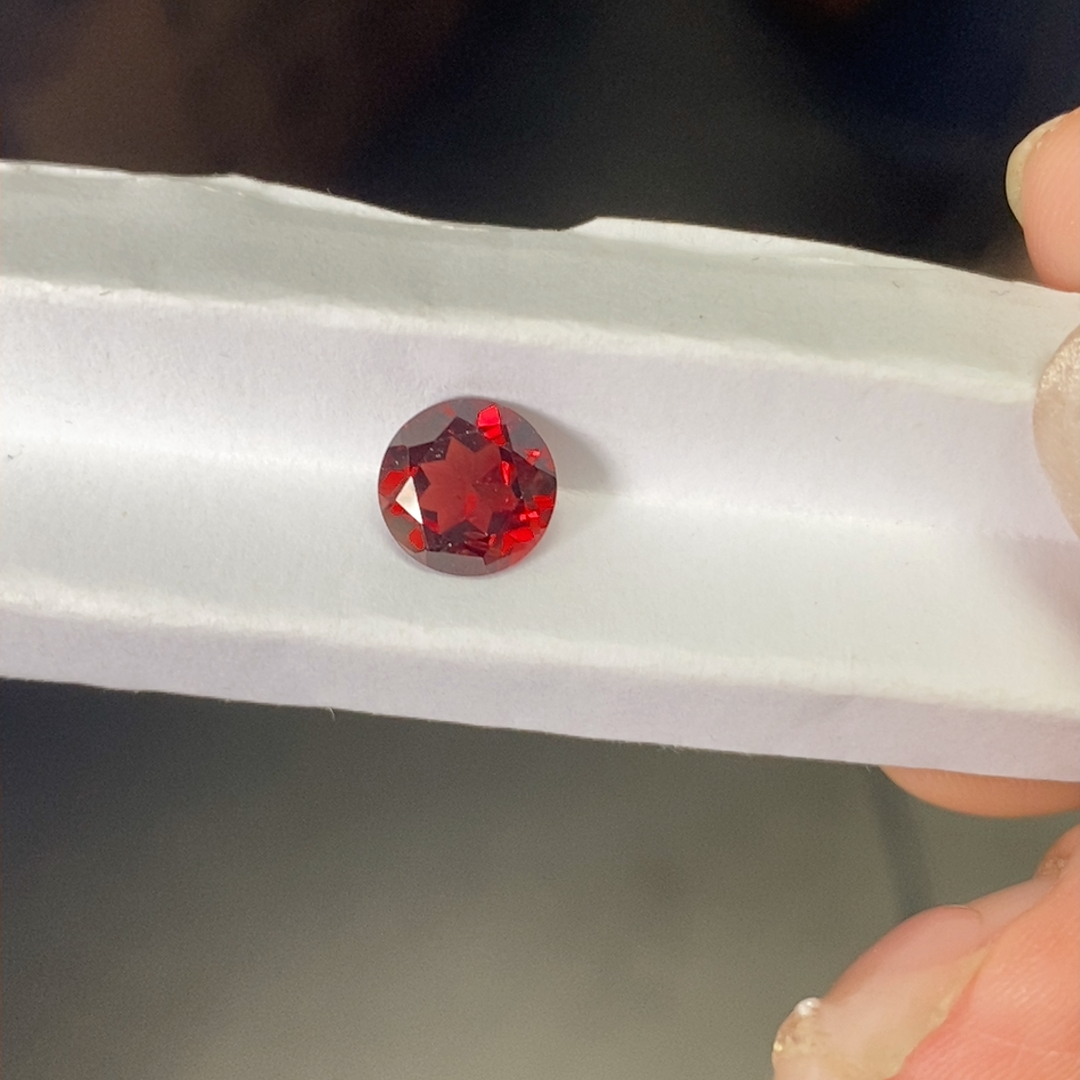 平替红宝石的天然石榴石圆形8*8毫米