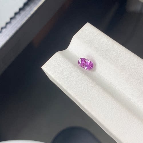 天然老烧粉色蓝宝石1.2克拉全净无暇满火彩