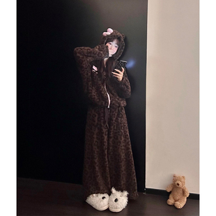 复古豹纹HelloKitty睡衣女秋冬季珊瑚绒加厚款连帽可爱家居服套装