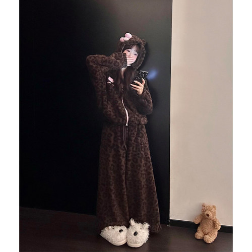 复古豹纹HelloKitty睡衣女秋冬季珊瑚绒加厚款连帽可爱家居服套装