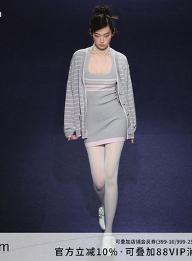 AGAM 两穿条纹撞色V领一字肩针织开衫 挂脖连衣裙套装