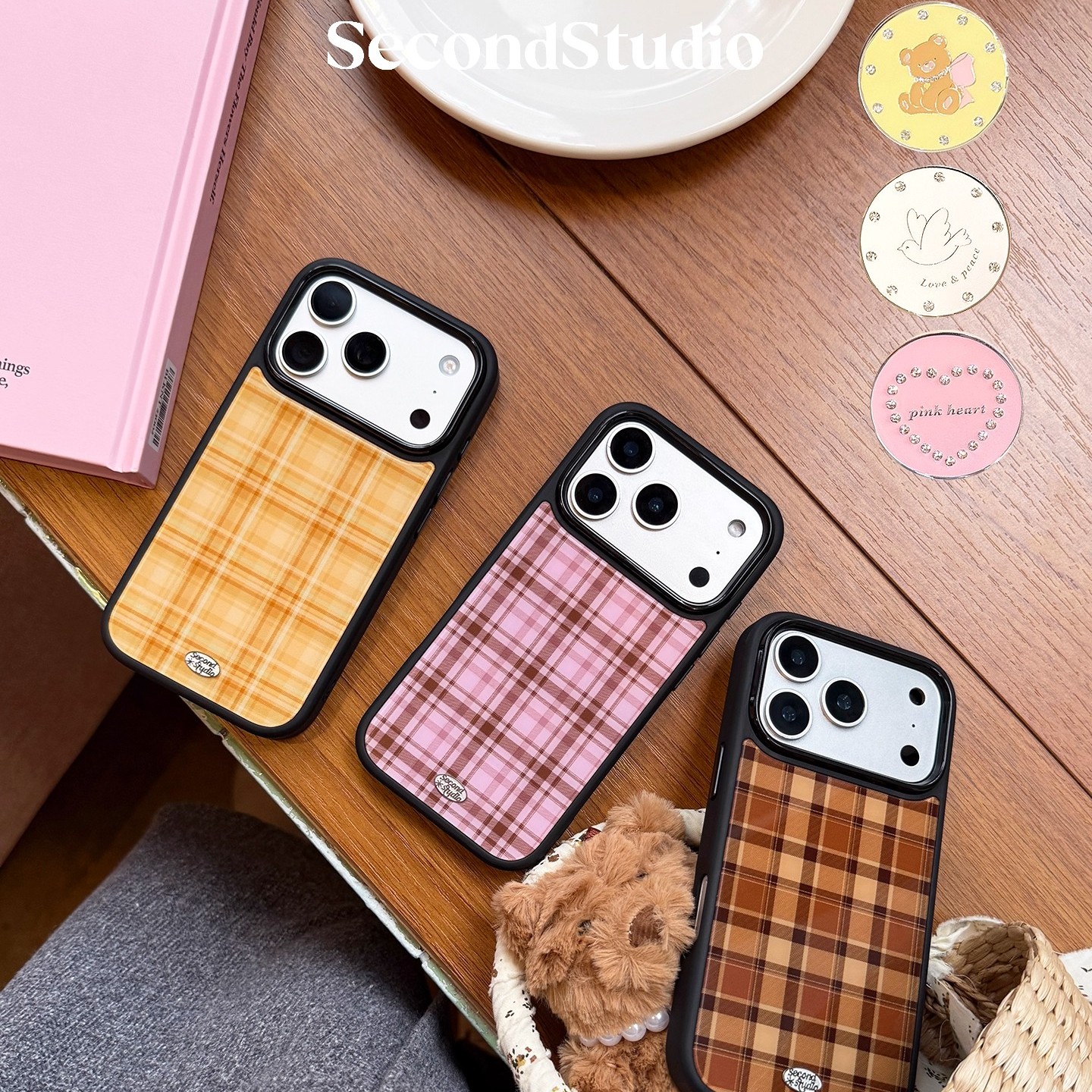 原创可爱韩系格纹适用于苹果iPhone17prmax壳全包15适用苹果16promax手机壳支架创意14promax