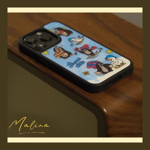 蓝色冬日滑雪鼹鼠黑边磨砂手机壳适用苹果iPhone17promax手机壳15pro黑框玻璃手机壳16pro全包13手机壳14