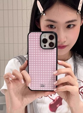 韩系夏日百搭烟粉格子适用苹果17promax手机壳iPhone16pro玻璃壳15亚克力14简约13黑色软边创意个性小众时尚
