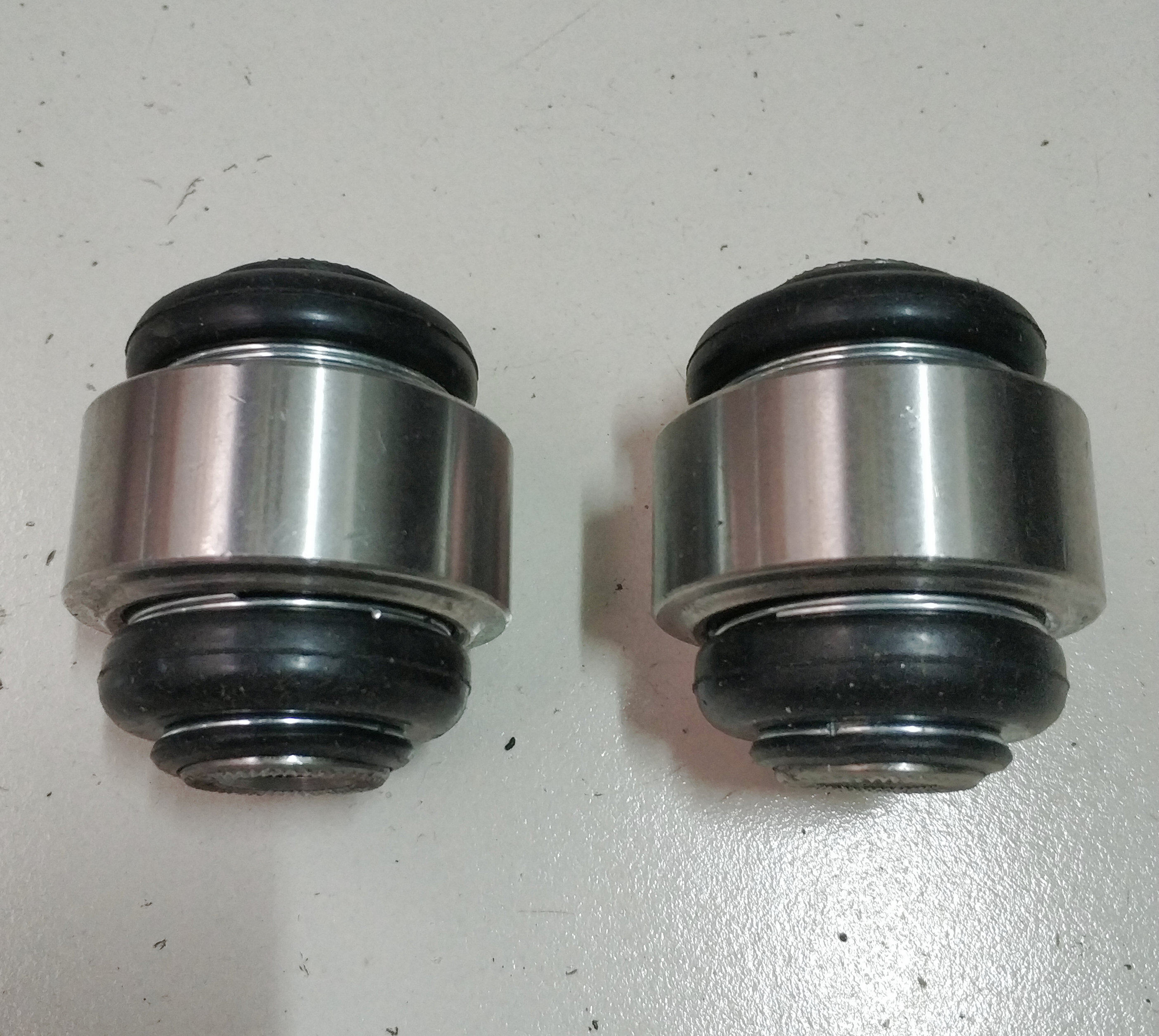 全球鹰GX7吉利后羊角胶套