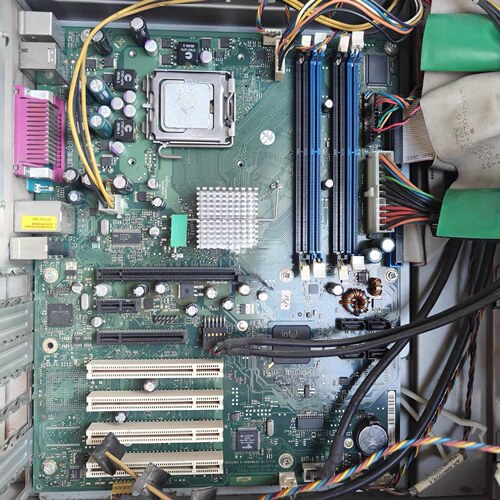 D2178-A12 GS5 W26361-W110-X-03 M440 富士通工作站主板议价维修