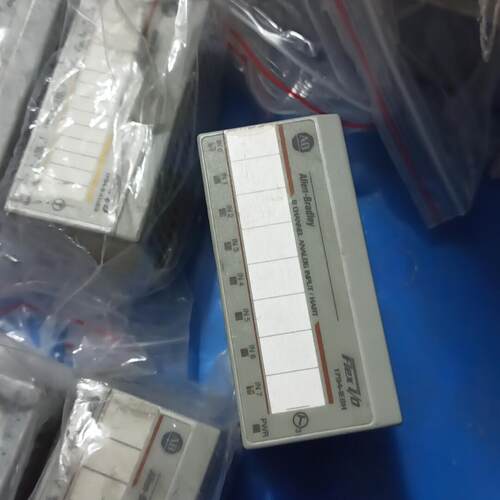 1794-IE8H 1794-IE4XOE2 1794-IM8 工控自动化模块议价维修