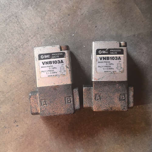 SMC原装VNB103A电磁阀2个,日本制造,主压力0-1M