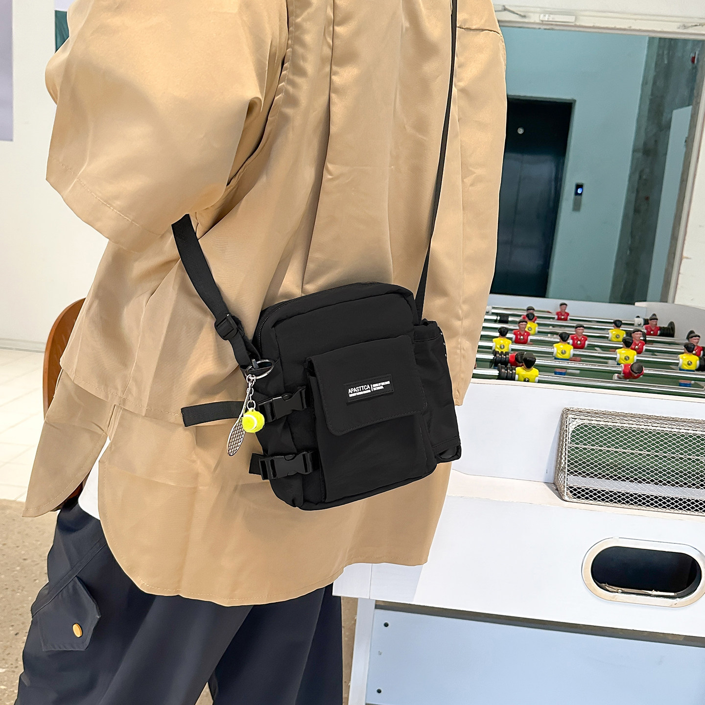 水壶包户外运动超轻斜挎包男女学生休闲旅行工装小包包女手机包潮