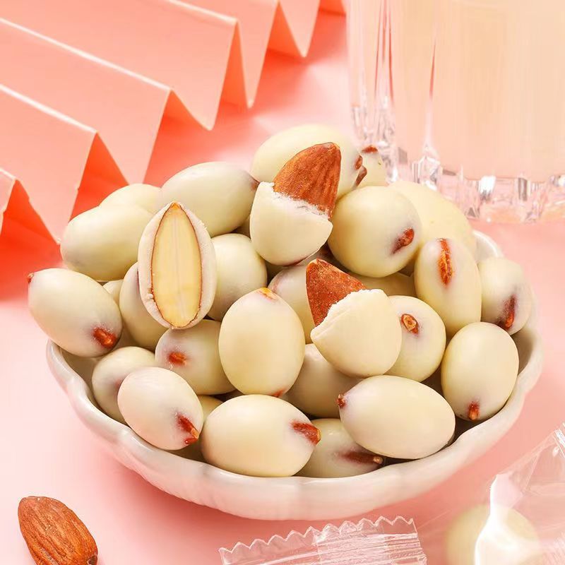 新疆特產網紅酸奶巴旦木仁巧克力