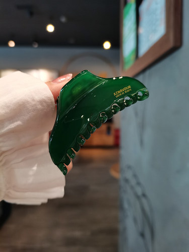 韩国进口AZ纯色洋气鲨鱼夹发抓