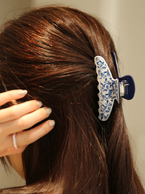 韩国进口GRAIN de BEAUTE/AZNAVOUR/AZ国风青花瓷花纹鲨鱼夹发抓