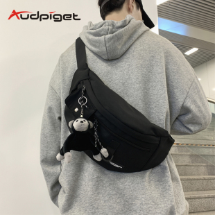 男孩斜挎包大童夏季 运动单肩休闲腰包轻便初中学生小背包儿童胸包