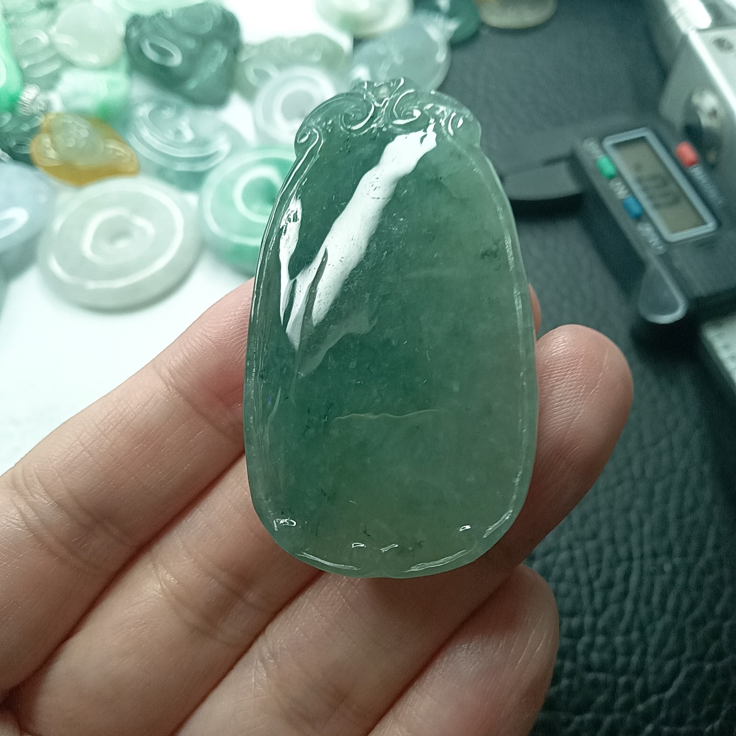 缅甸天然翡翠玉冰飘花无事牌吊坠平安牌吊坠