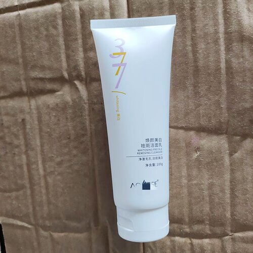越洗越白 洗走黑色印记~377美白祛斑洁面乳100g氨基酸 非常好冲洗