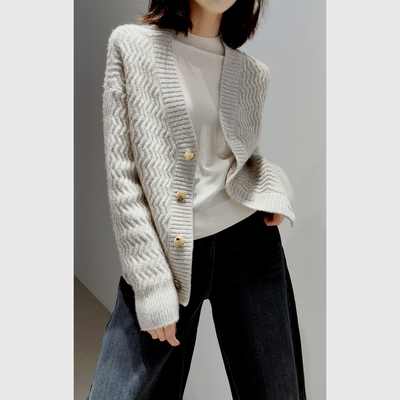 戎美 25绝美！绚烂流光美彩纱~康赛妮羊毛羊绒波浪开衫/背心套装